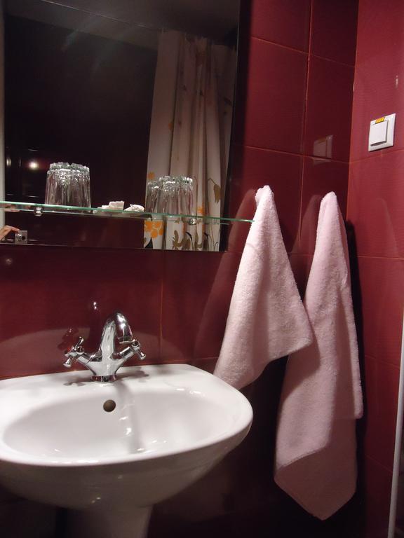Sverdlovsk Hotel Dnipro Room photo